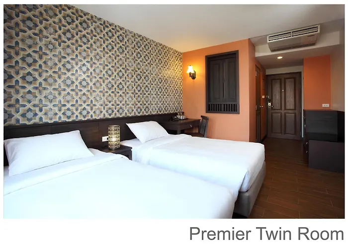 Rambuttri Village Plaza 3*
