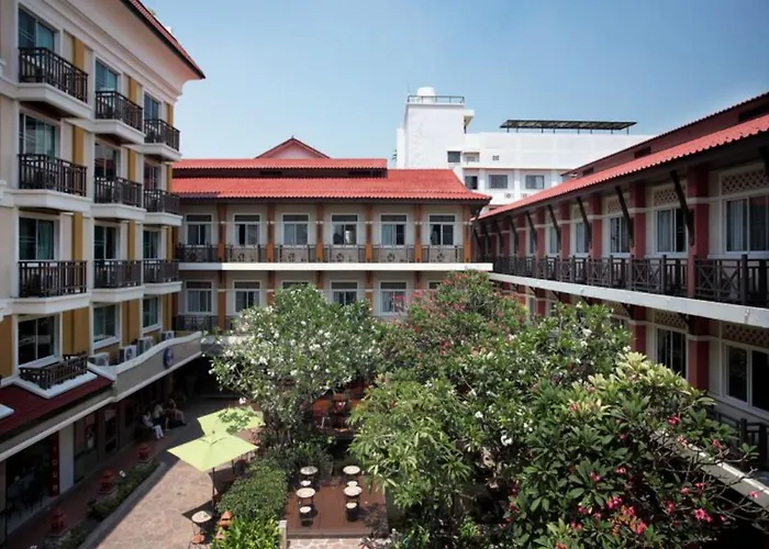Rambuttri Village Plaza 3* Bangkok